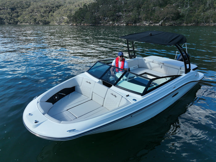 Sea Ray SPX 230
